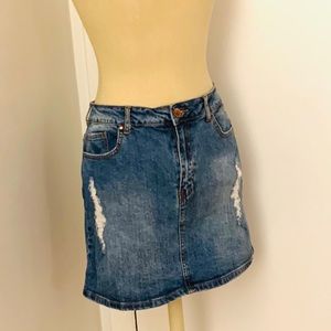 Forever 21 Distressed Denim Skirt Medium GUC